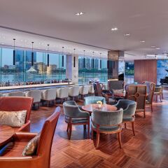 White Swan Hotel гостиничный бар
