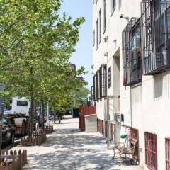 Отель NY Moore Hostel США, Нью-Йорк - 1 отзыв об отеле, цены и фото номеров - забронировать отель NY Moore Hostel онлайн парковка