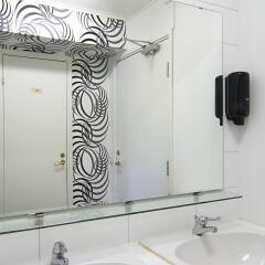 Hotel And Vandrarhem 10 Севедален ванная