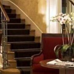 Отель Suites Unic Renoir Saint-Germain Франция, Париж - отзывы, цены и фото номеров - забронировать отель Suites Unic Renoir Saint-Germain онлайн интерьер отеля фото 3