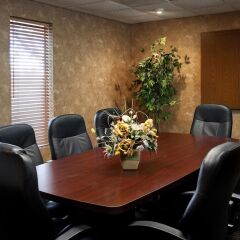 Отель Quality Inn & Suites Albuquerque Downtown - University