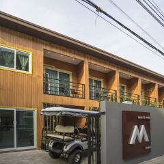 Отель The M Pool Villas Bangkok - Bts Ekkamai Бангкок парковка