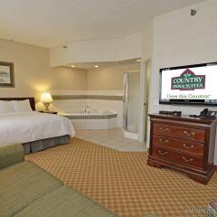 Отель Holiday Inn Bloomington W Msp Airport Area Блумингтон комната для гостей фото 3