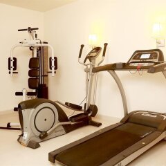 Отель Tulip Inn West Delhi фитнесс-зал