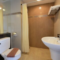 Отель OYO 109 Ozone Prime Resort Паттайя ванная фото 2