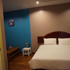 Отель Nawaporn Place Guesthouse Пхукет комната для гостей фото 4