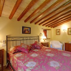 Отель Borgo Acquaiura Сполето сейф в номере