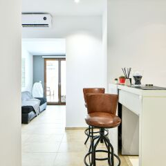 Отель Flowers Of Athens - Boutique Aparthotel Греция, Афины - отзывы, цены и фото номеров - забронировать отель Flowers Of Athens - Boutique Aparthotel онлайн комната для гостей фото 5