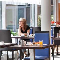 Отель Novotel Zurich City West интерьер отеля фото 3