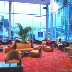 Отель Crowne Plaza San Pedro Sula гостиничный бар