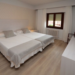 Отель Vista Alegre Hostal Кастро-Урдиалес фото 16