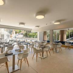 Hotel RD Mar de Portals гостиничный бар