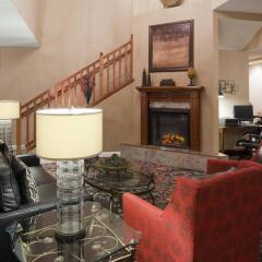 Отель GrandStay Residential Suites - Eau Claire интерьер отеля