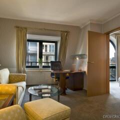 Отель B-aparthotel Ambiorix Брюссель комната для гостей