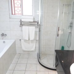 Sogecoa Apart Hotel in Maputo, Mozambique from 99$, photos, reviews - zenhotels.com bathroom