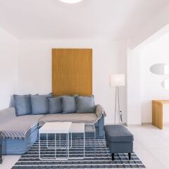 Отель Seaview Luxurious Apartment near Corfu Town - Adults Only By Konnect Греция, Корфу - отзывы, цены и фото номеров - забронировать отель Seaview Luxurious Apartment near Corfu Town - Adults Only By Konnect онлайн комната для гостей фото 3