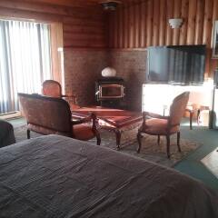 Отель Alpine Inn комната для гостей фото 5