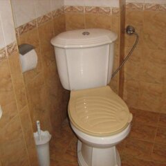 Отель Guestrooms Roos Велико Тырново ванная фото 2