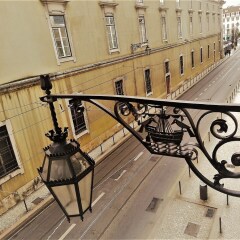 Отель Lisbon Serviced Apartments - Praça do Município Португалия, Лиссабон - отзывы, цены и фото номеров - забронировать отель Lisbon Serviced Apartments - Praça do Município онлайн балкон