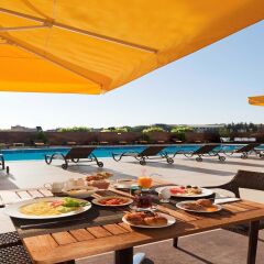 Отель Novotel Gaziantep Газиантеп с домашними животными