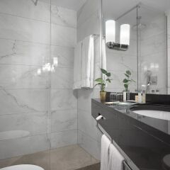 Отель K+K Hotel Cayre Paris Франция, Париж - отзывы, цены и фото номеров - забронировать отель K+K Hotel Cayre Paris онлайн ванная фото 2