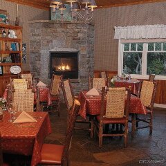 Отель Cambria Pines Lodge развлечения