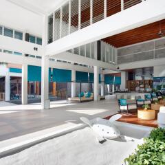 Отель X2 Vibe Phuket Patong интерьер отеля фото 2