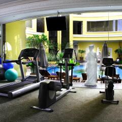Отель Four Seasons Place Паттайя фитнесс-зал