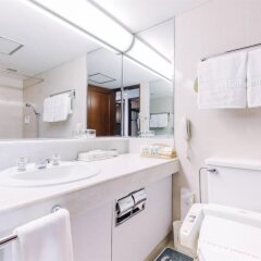 Отель Okura Garden Hotel Shanghai Китай, Шанхай - отзывы, цены и фото номеров - забронировать отель Okura Garden Hotel Shanghai онлайн ванная