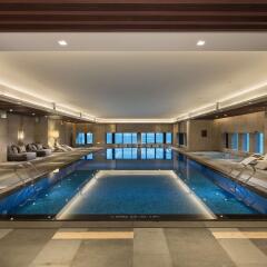 Отель DoubleTree by Hilton Hotel Xiamen - Haicang Китай, Сямынь - отзывы, цены и фото номеров - забронировать отель DoubleTree by Hilton Hotel Xiamen - Haicang онлайн бассейн