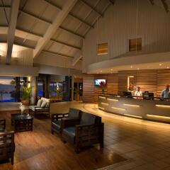 DoubleTree Resort by Hilton Hotel Fiji - Sonaisali Island интерьер отеля