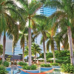 Four Seasons Hotel Miami фитнесс-зал