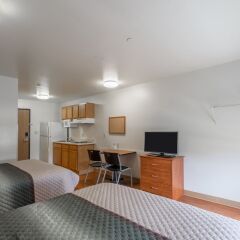 Отель HomeTowne Studios Columbus удобства в номере