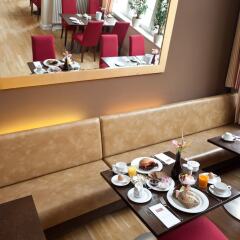 Novum Hotel Holstenwall Hamburg Neustadt в номере