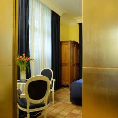 Hotel Cairoli балкон