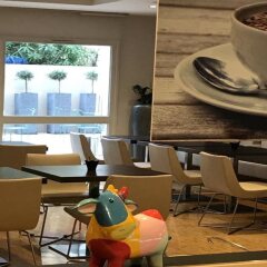 Отель ibis Nice Palais des Congrès Франция, Ницца - 1 отзыв об отеле, цены и фото номеров - забронировать отель ibis Nice Palais des Congrès онлайн питание