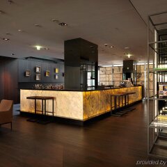 Отель Sense Hotel Sofia Болгария, София - 1 отзыв об отеле, цены и фото номеров - забронировать отель Sense Hotel Sofia онлайн гостиничный бар