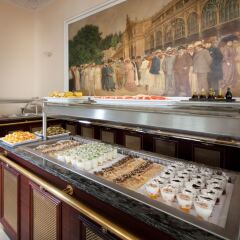 Отель Chateau Monty Spa Resort питание