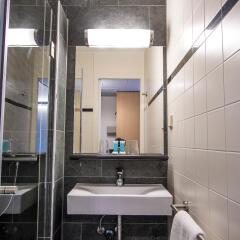 Отель Bastion Hotel Utrecht Нидерланды, Утрехт - 1 отзыв об отеле, цены и фото номеров - забронировать отель Bastion Hotel Utrecht онлайн ванная фото 2