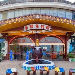 Village Utopia Backpackers Hostel бассейн