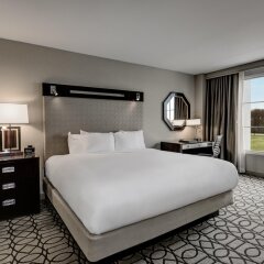 Отель Hilton Columbus at Easton США, Колумбус - отзывы, цены и фото номеров - забронировать отель Hilton Columbus at Easton онлайн комната для гостей фото 3