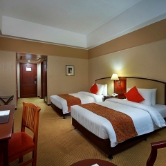 Отель Berjaya Makati Hotel Филиппины, Макати - отзывы, цены и фото номеров - забронировать отель Berjaya Makati Hotel онлайн комната для гостей фото 3