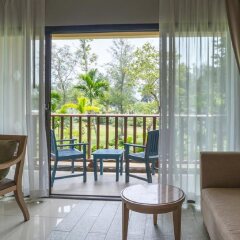 Отель Dusit Thani Krabi Beach Resort балкон