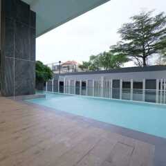 Отель The BASE Pattaya by UPlus Паттайя бассейн