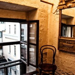 Гостиница Moscow Point Loft Red Square в Москве отзывы, цены и фото номеров - забронировать гостиницу Moscow Point Loft Red Square онлайн Москва балкон