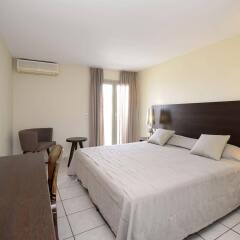 Golden Beach Hotel комната для гостей