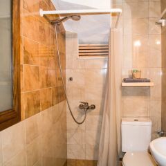 Отель Chris Rea Villa Греция, Скиатос - отзывы, цены и фото номеров - забронировать отель Chris Rea Villa онлайн ванная