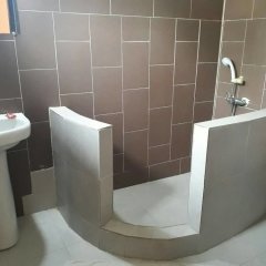 Residence Seven 7 Hotel in Abidjan, Cote d'Ivoire from 32$, photos, reviews - zenhotels.com bathroom
