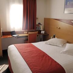 Отель Kyriad Nice Port Ницца комната для гостей