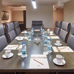Doubletree By Hilton Hotel Izmir - Alsancak питание фото 2